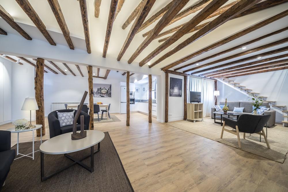 Slow Suites Augusto Madrid Eksteriør bilde